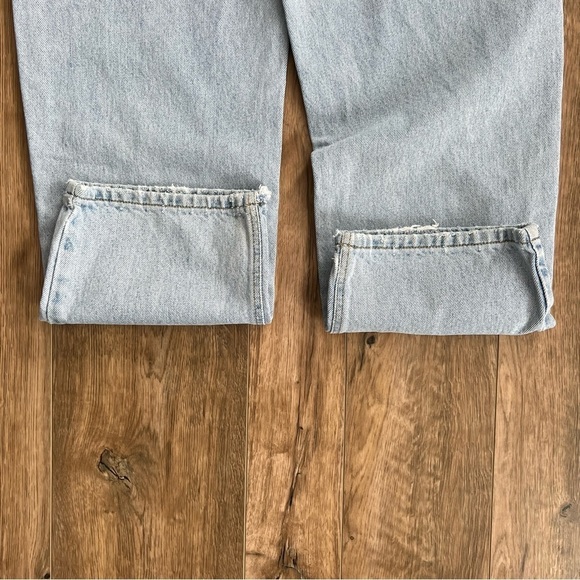 Calvin Klein Vintage Loose Fit Tapered Jean - Picture 12 of 13